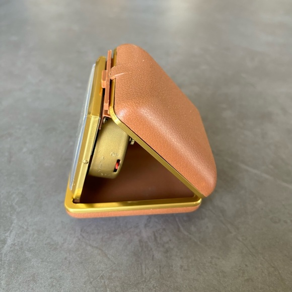 Vintage Seth Thomas Travel Alarm Clock Wind Up Brown Clam Case Glows in a Dark - Picture 9 of 13